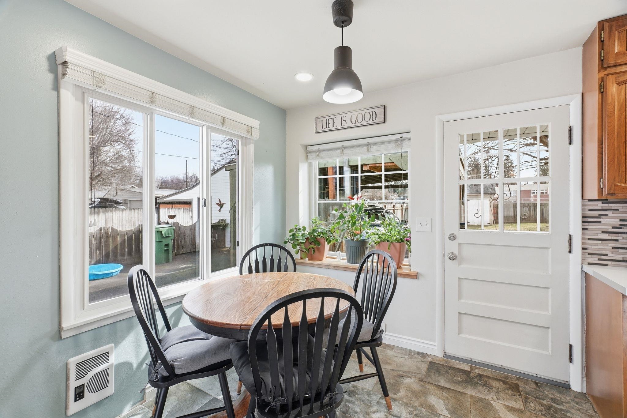 3304 E 21st Ave - Photo 6
