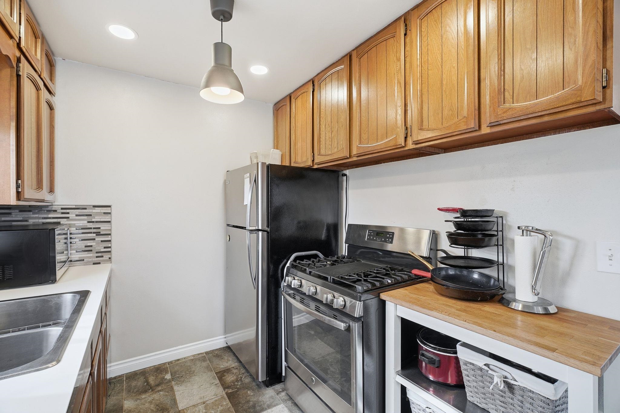 3304 E 21st Ave - Photo 9
