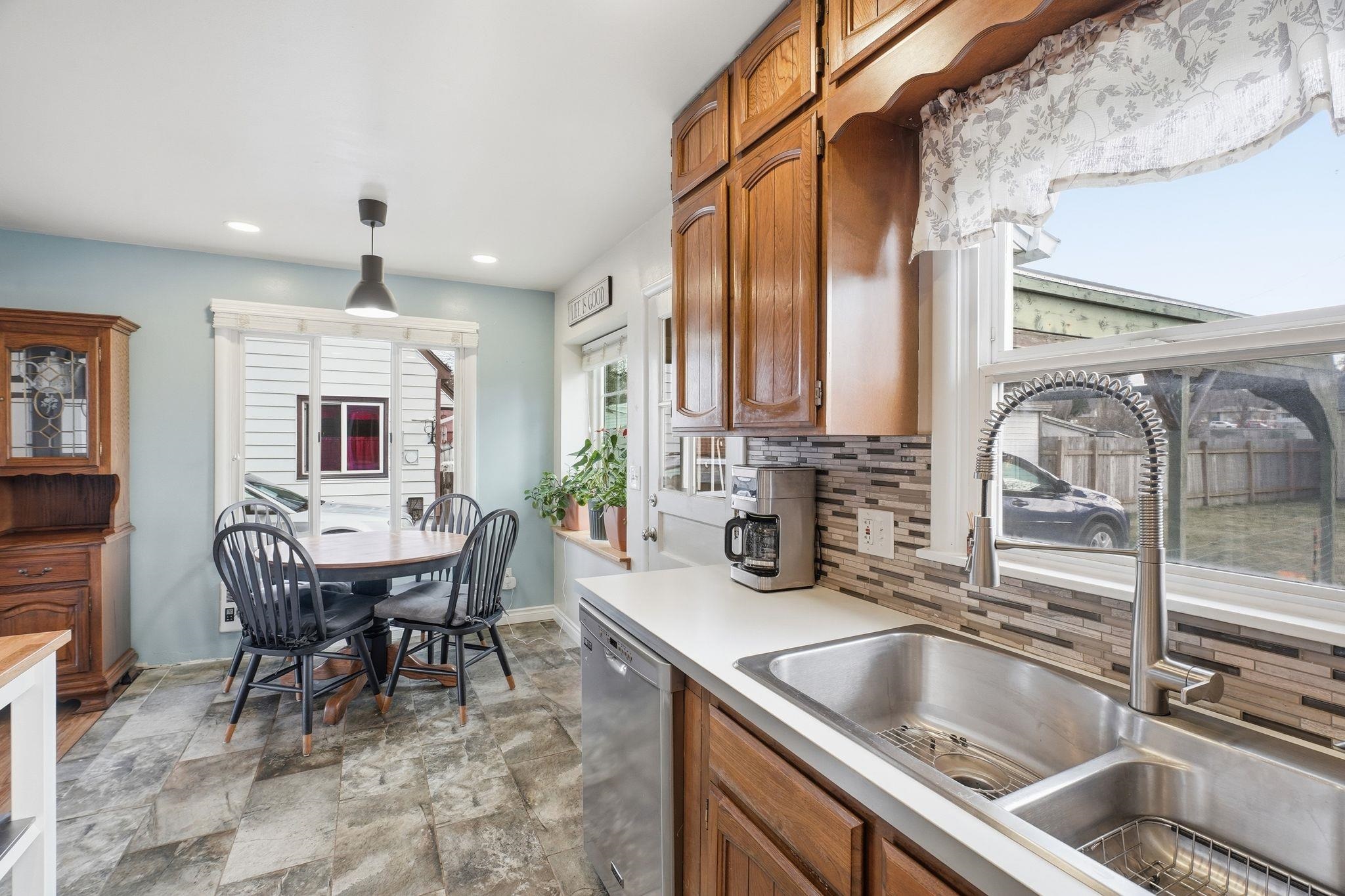 3304 E 21st Ave - Photo 10