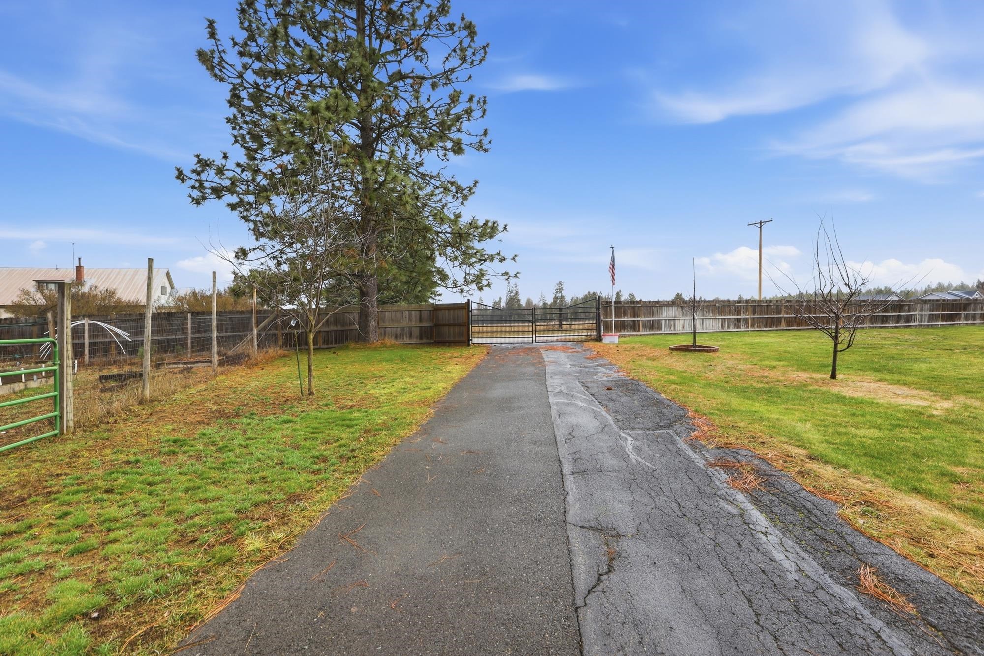 4851 Whittier Rd - Photo 32