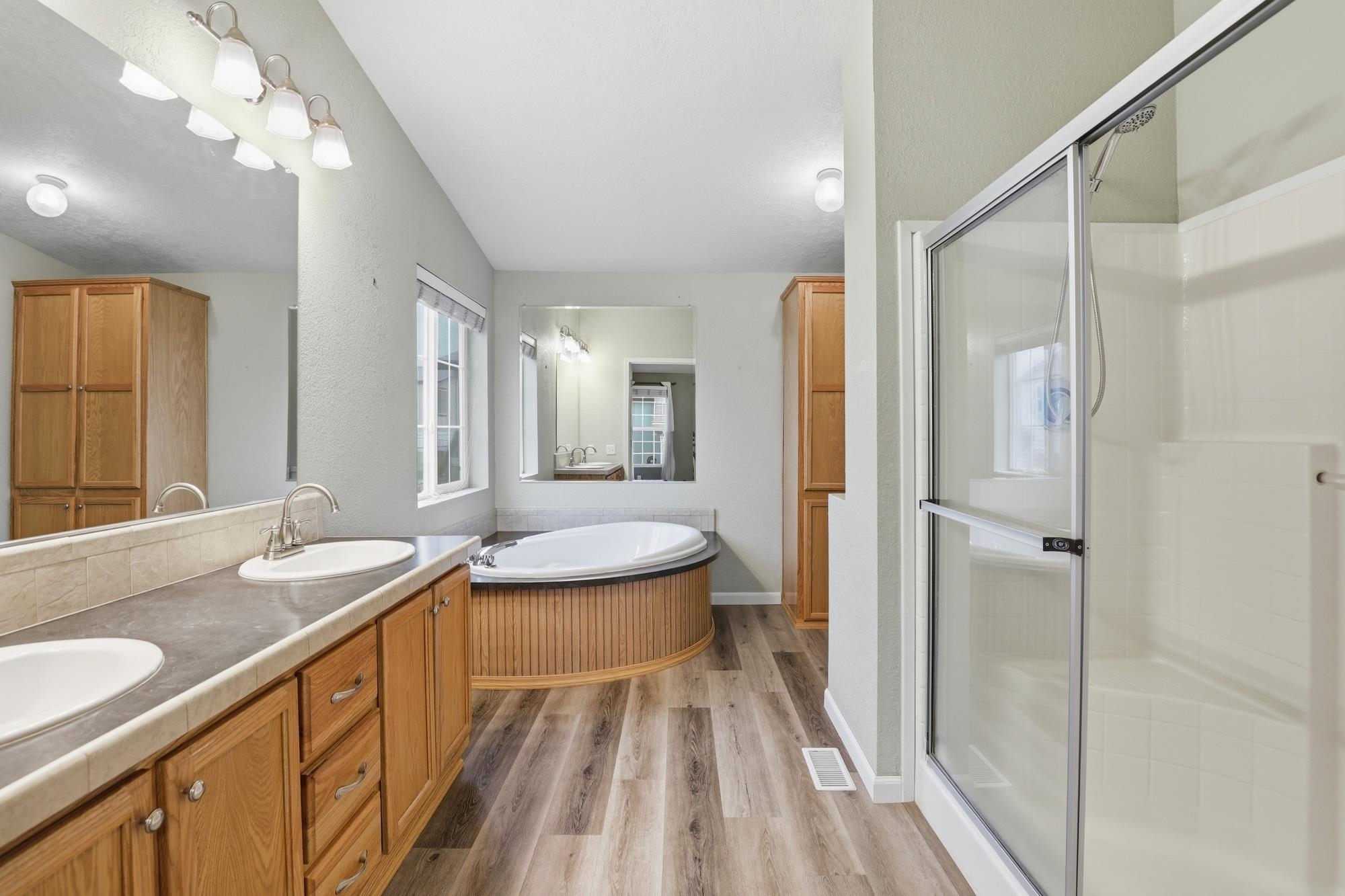 11303 E Jackson Ave - Photo 15