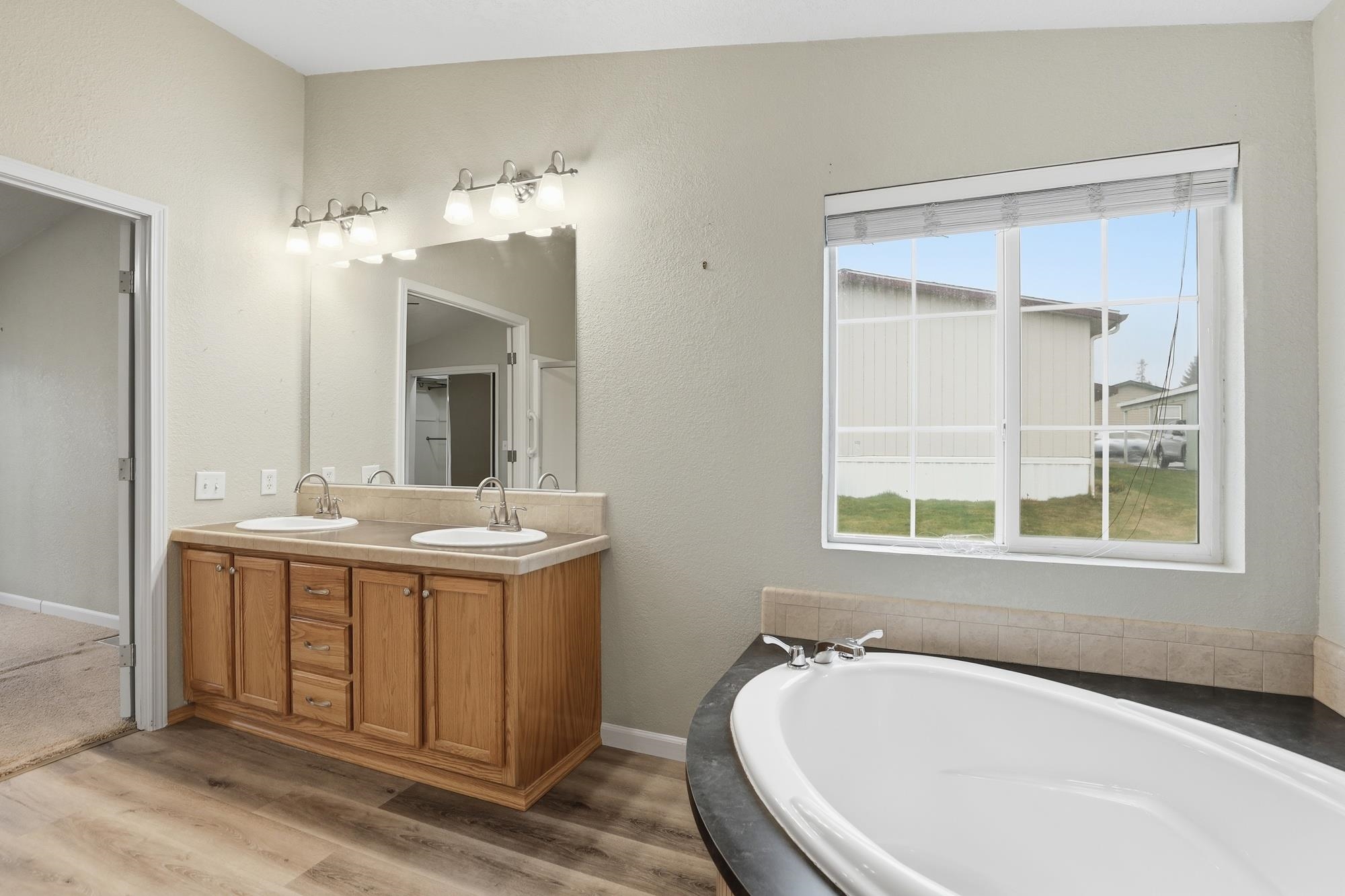 11303 E Jackson Ave - Photo 16