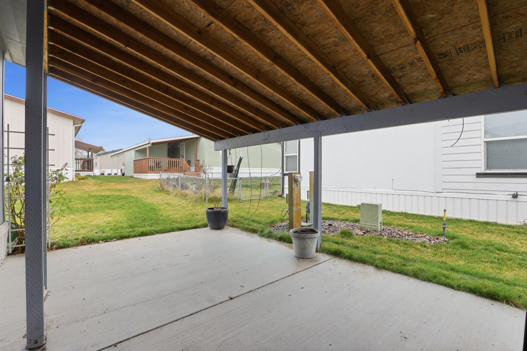 11303 E Jackson Ave - Photo 24