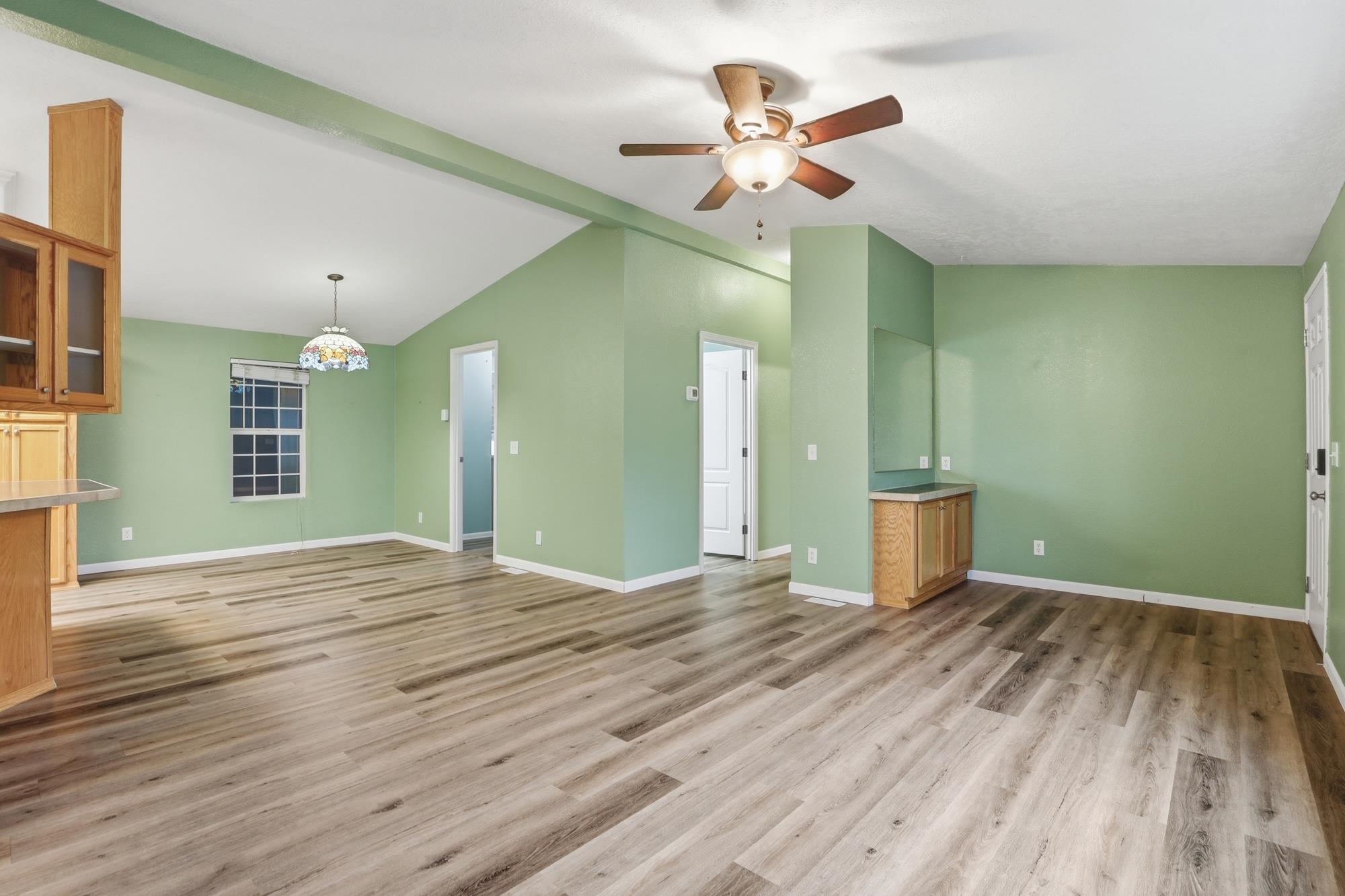 11303 E Jackson Ave - Photo 5
