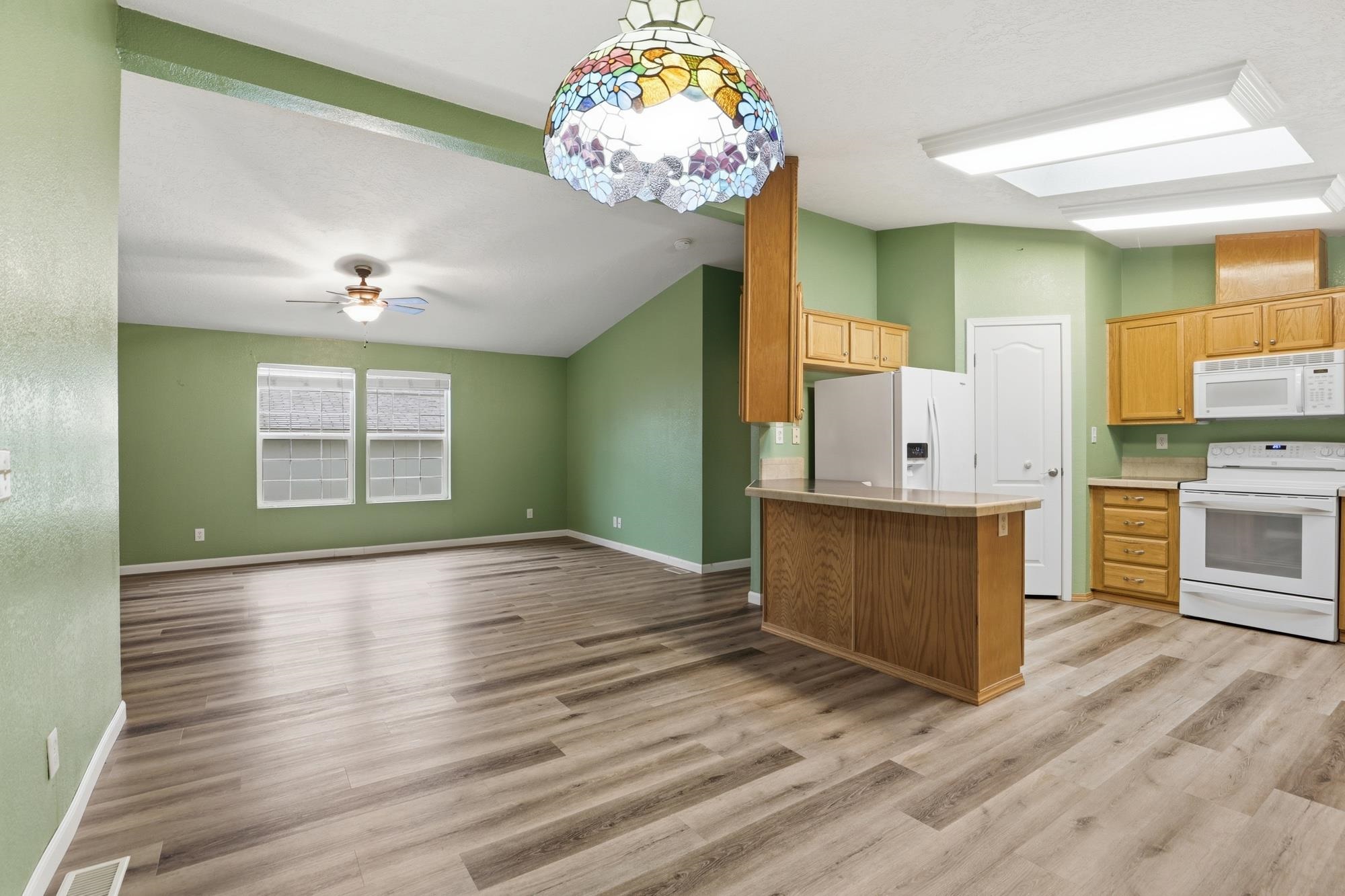 11303 E Jackson Ave - Photo 8