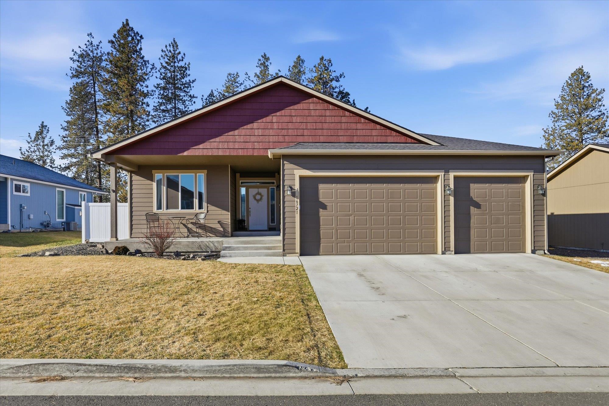16721 N Dakota Ln - Photo 1