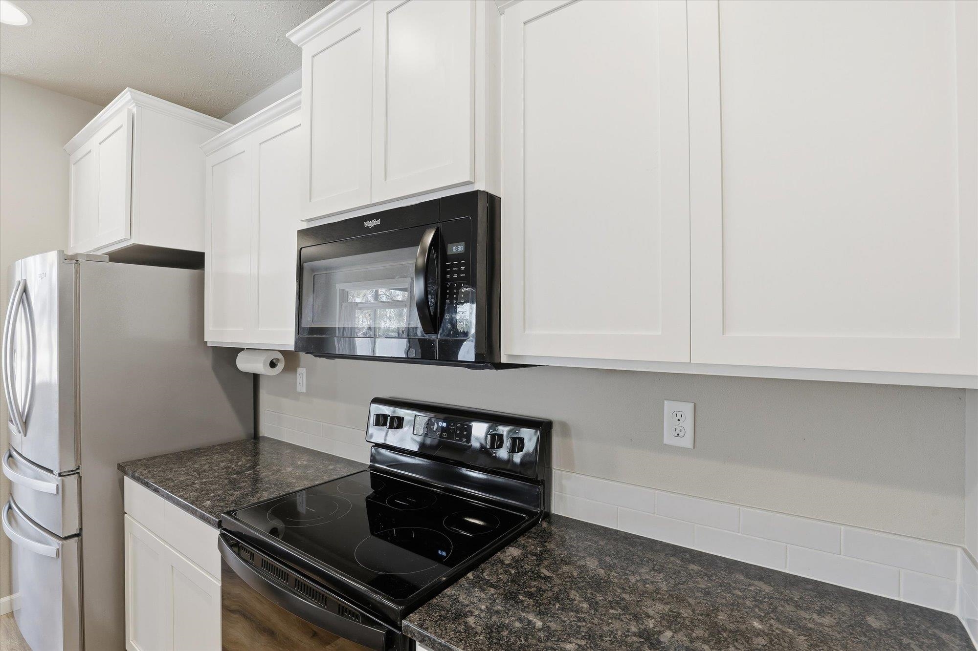16721 N Dakota Ln - Photo 13