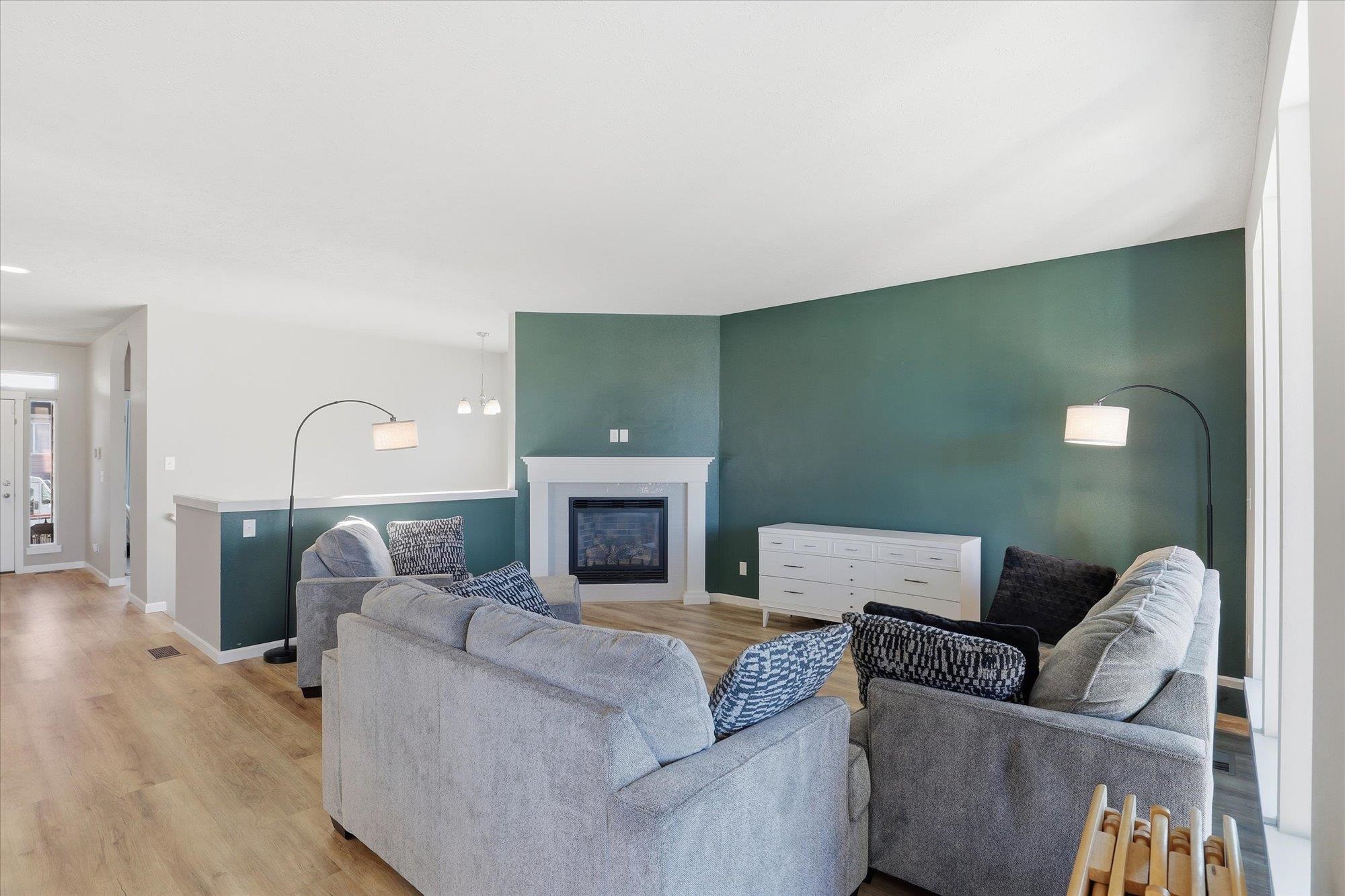 16721 N Dakota Ln - Photo 4