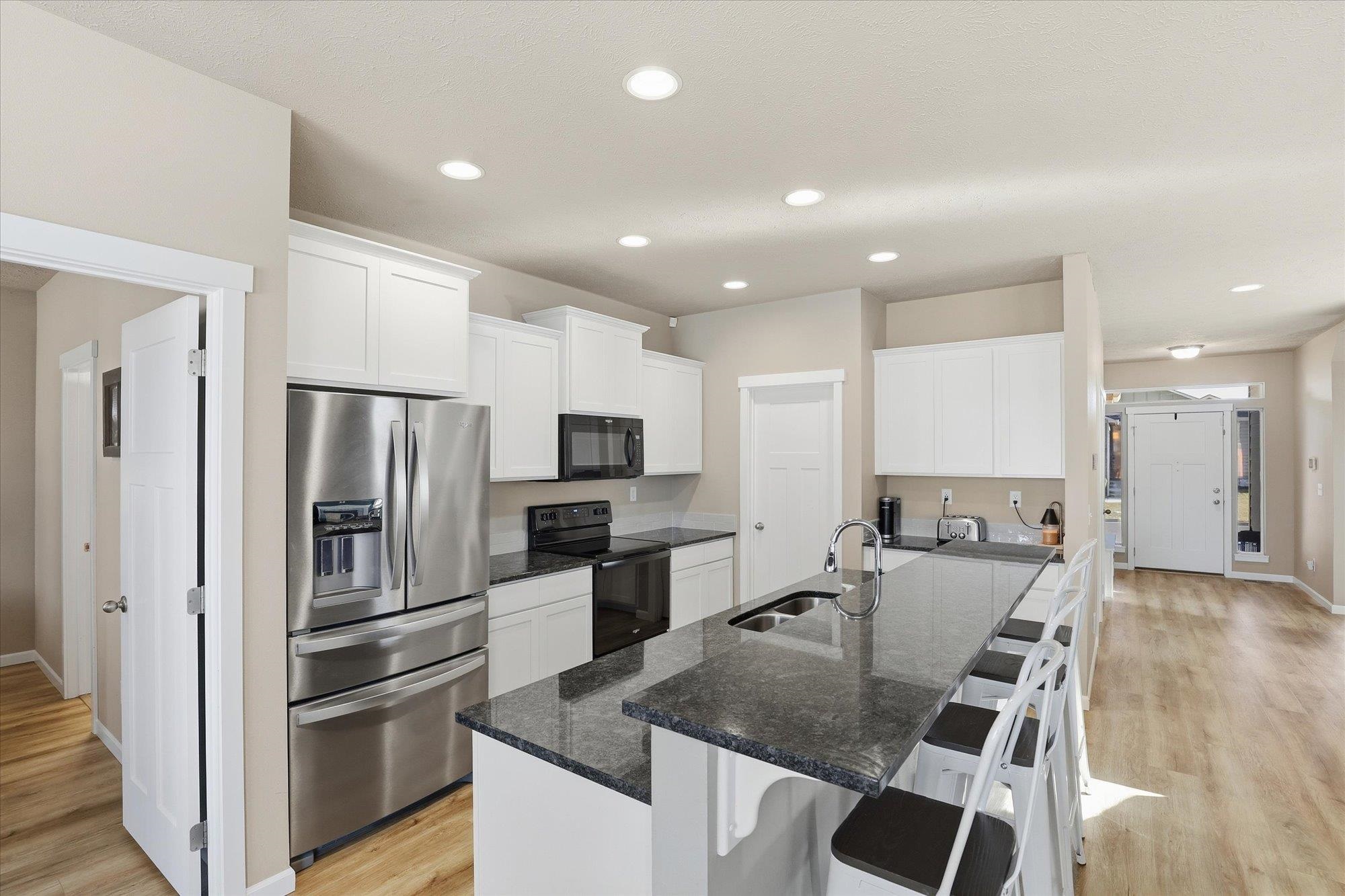 16721 N Dakota Ln - Photo 9