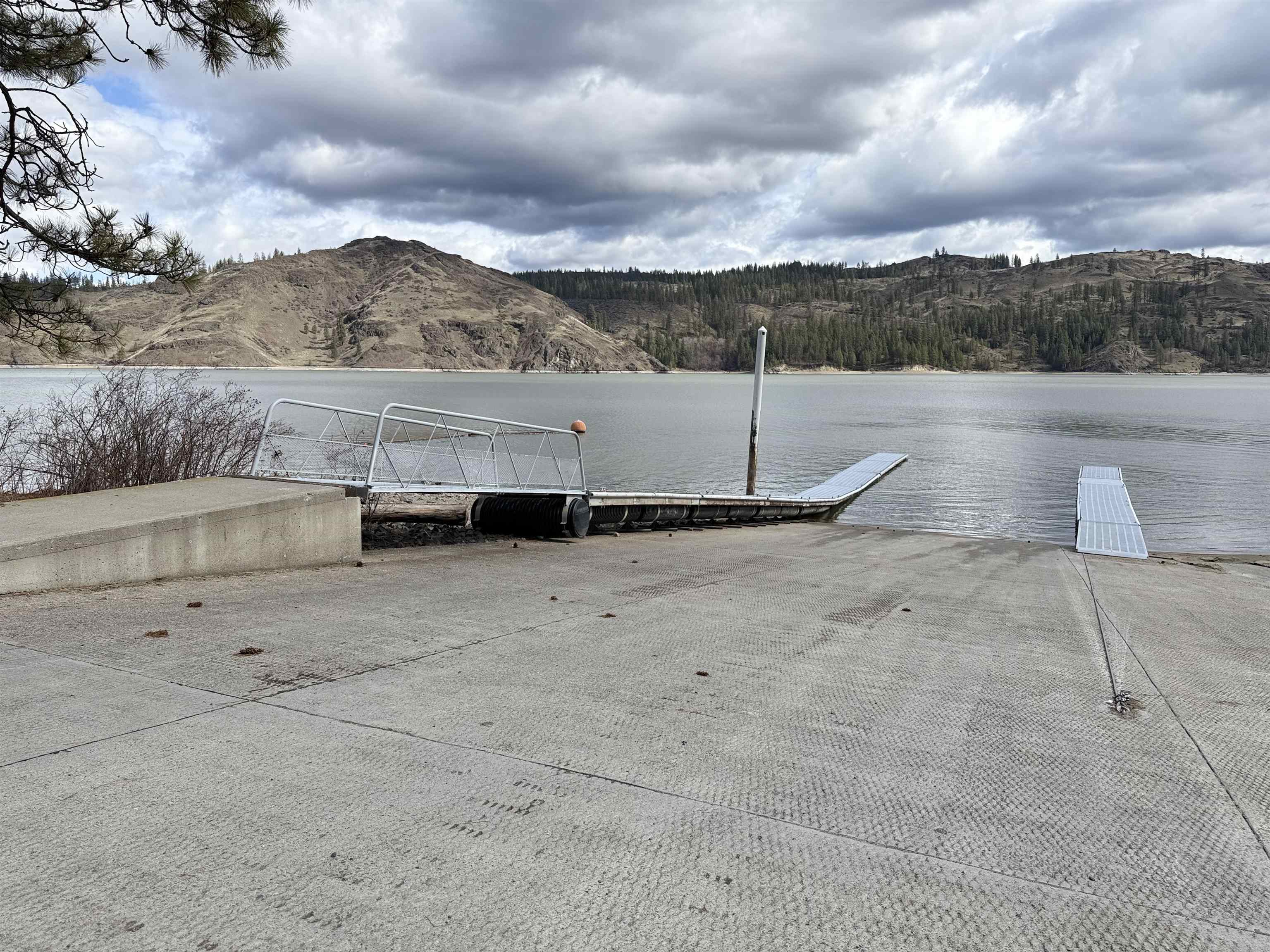 42078 N Porcupine Bay Rd - Photo 12