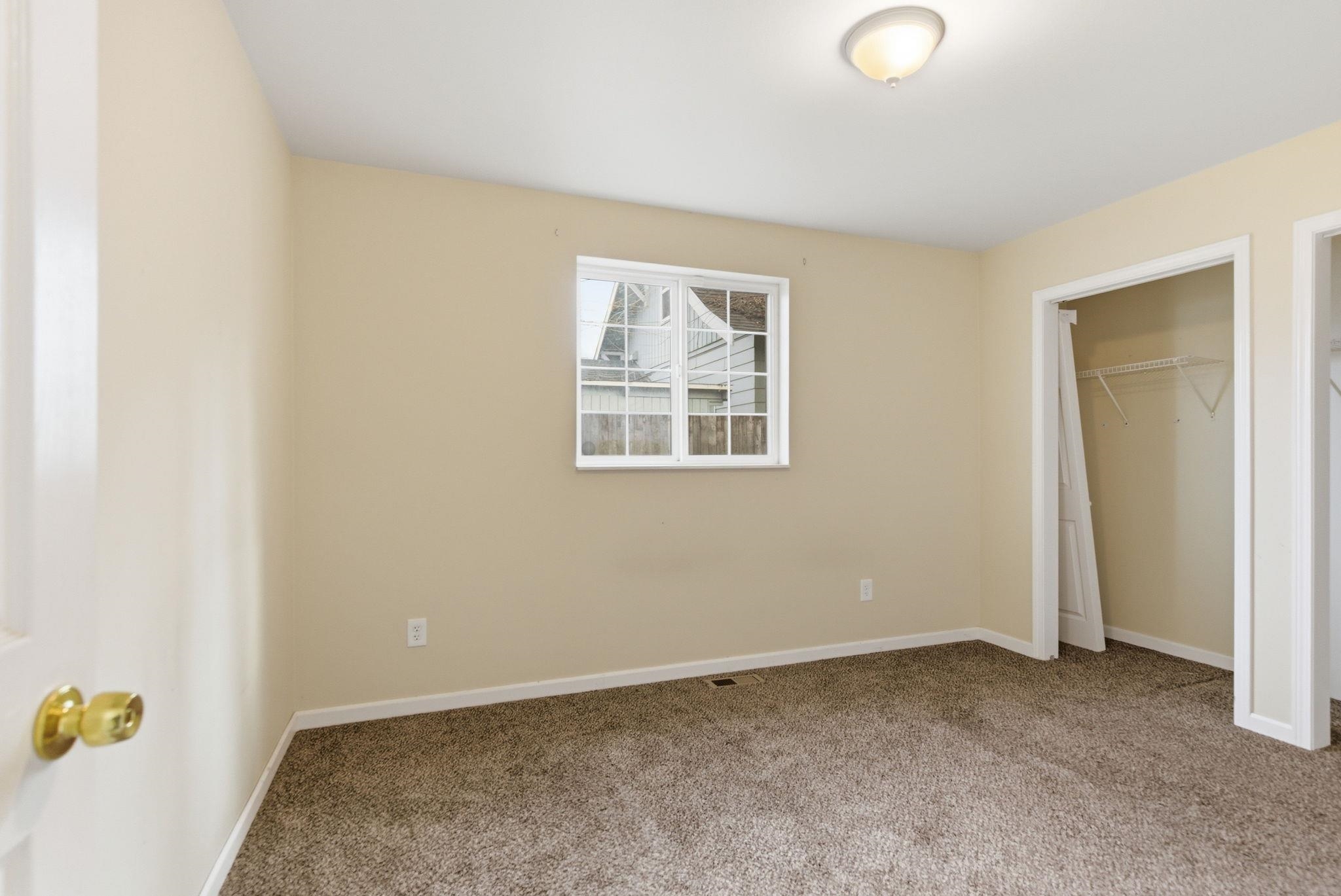 923 E WALTON Ave - Photo 12