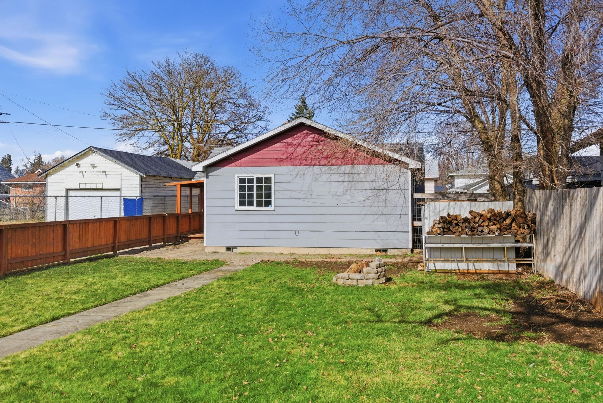 923 E WALTON Ave - Photo 23