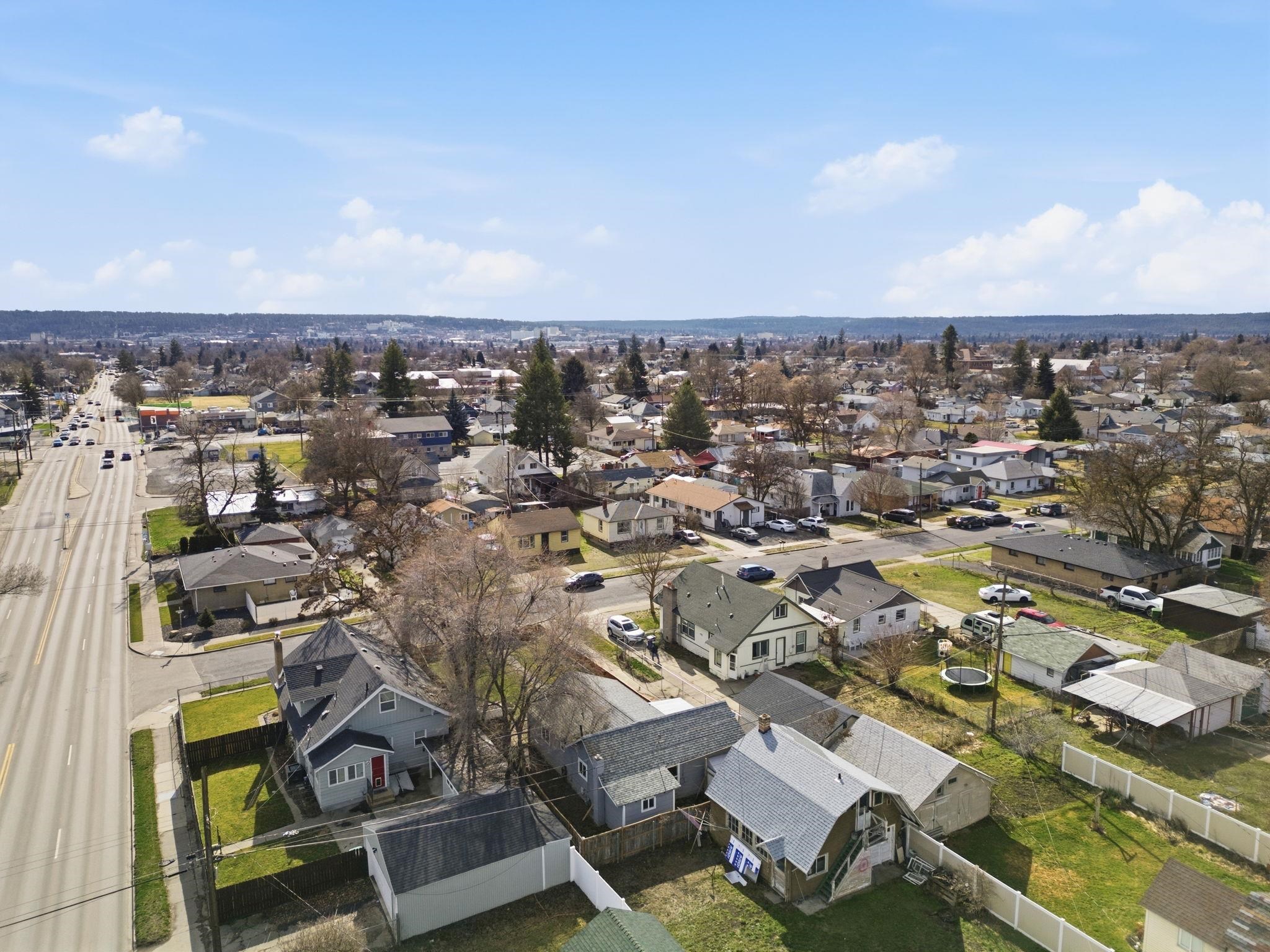 923 E WALTON Ave - Photo 31