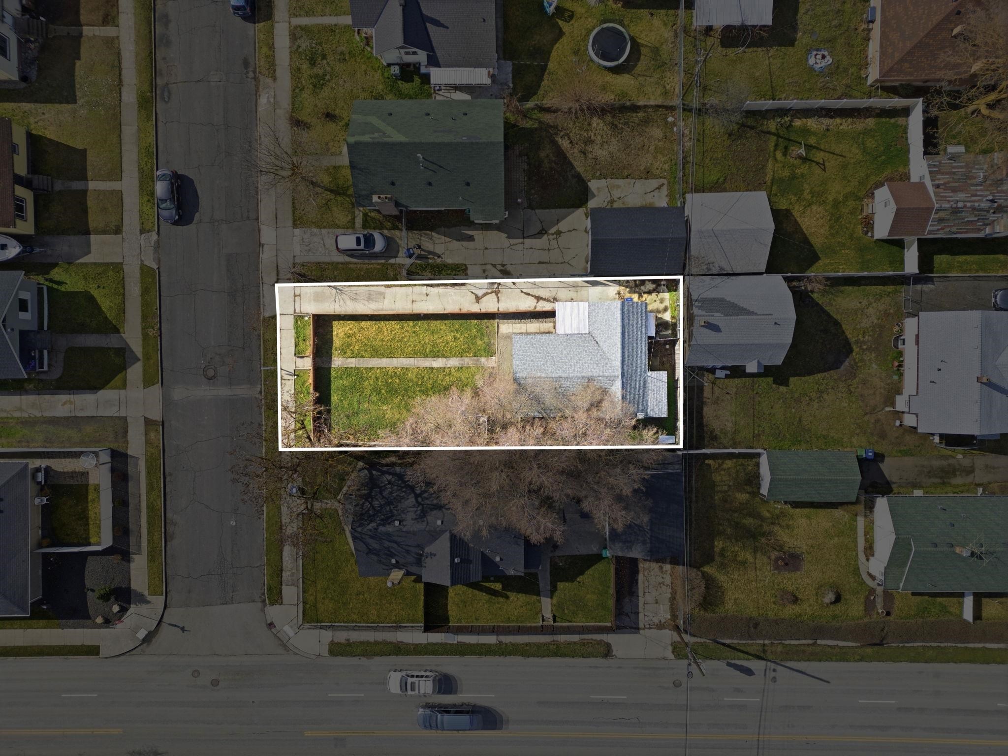 923 E WALTON Ave - Photo 32