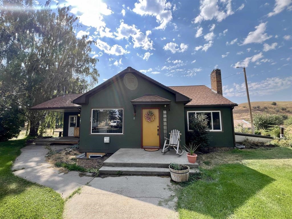 451 Sunset Rd - Photo 1