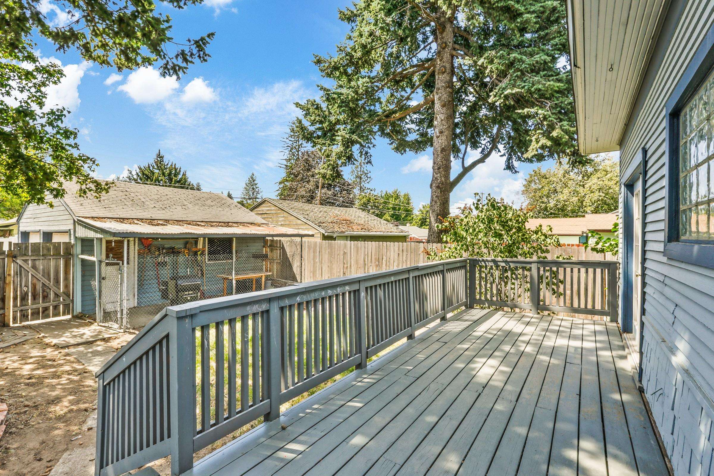 1028 E 38th Ave - Photo 23