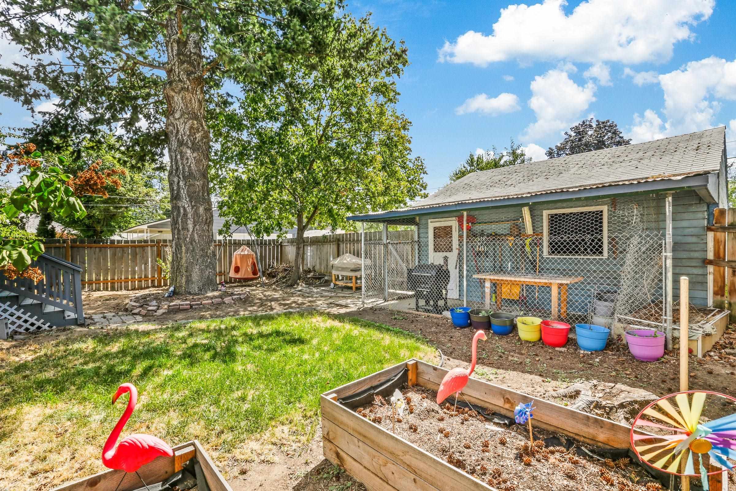 1028 E 38th Ave - Photo 24