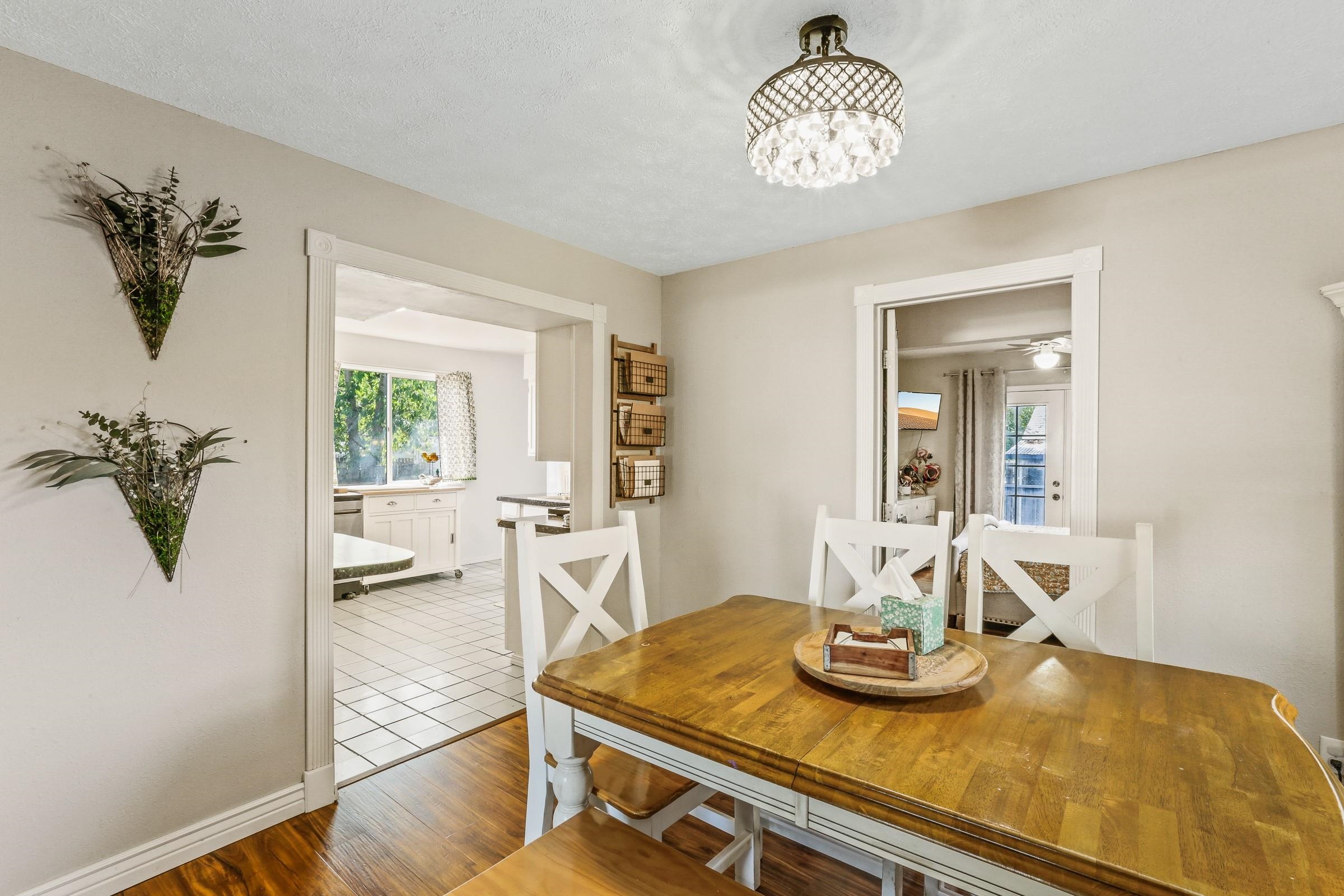 1028 E 38th Ave - Photo 7