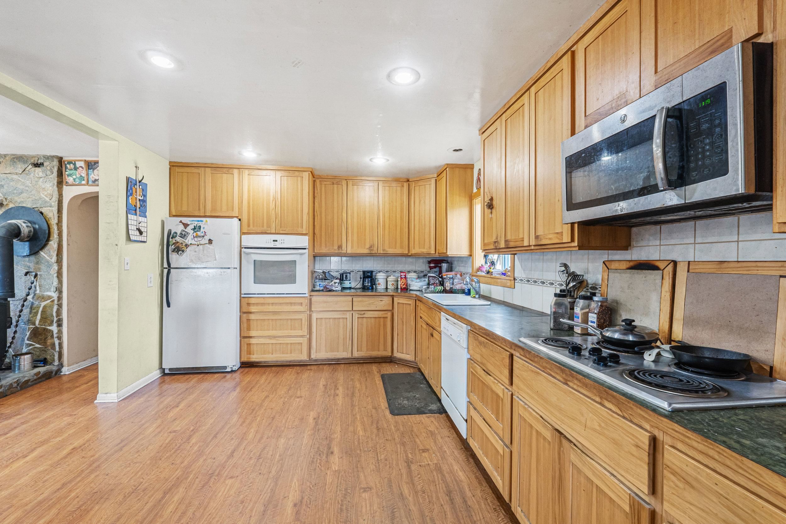 3031 Hall Creek Rd - Photo 13
