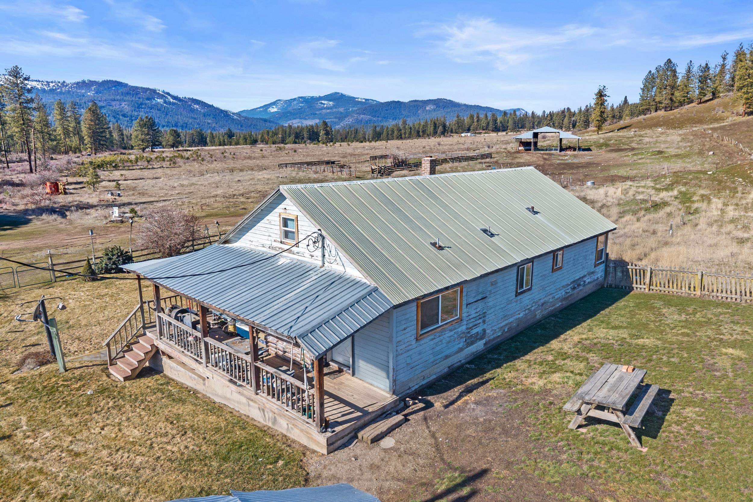 3031 Hall Creek Rd - Photo 3