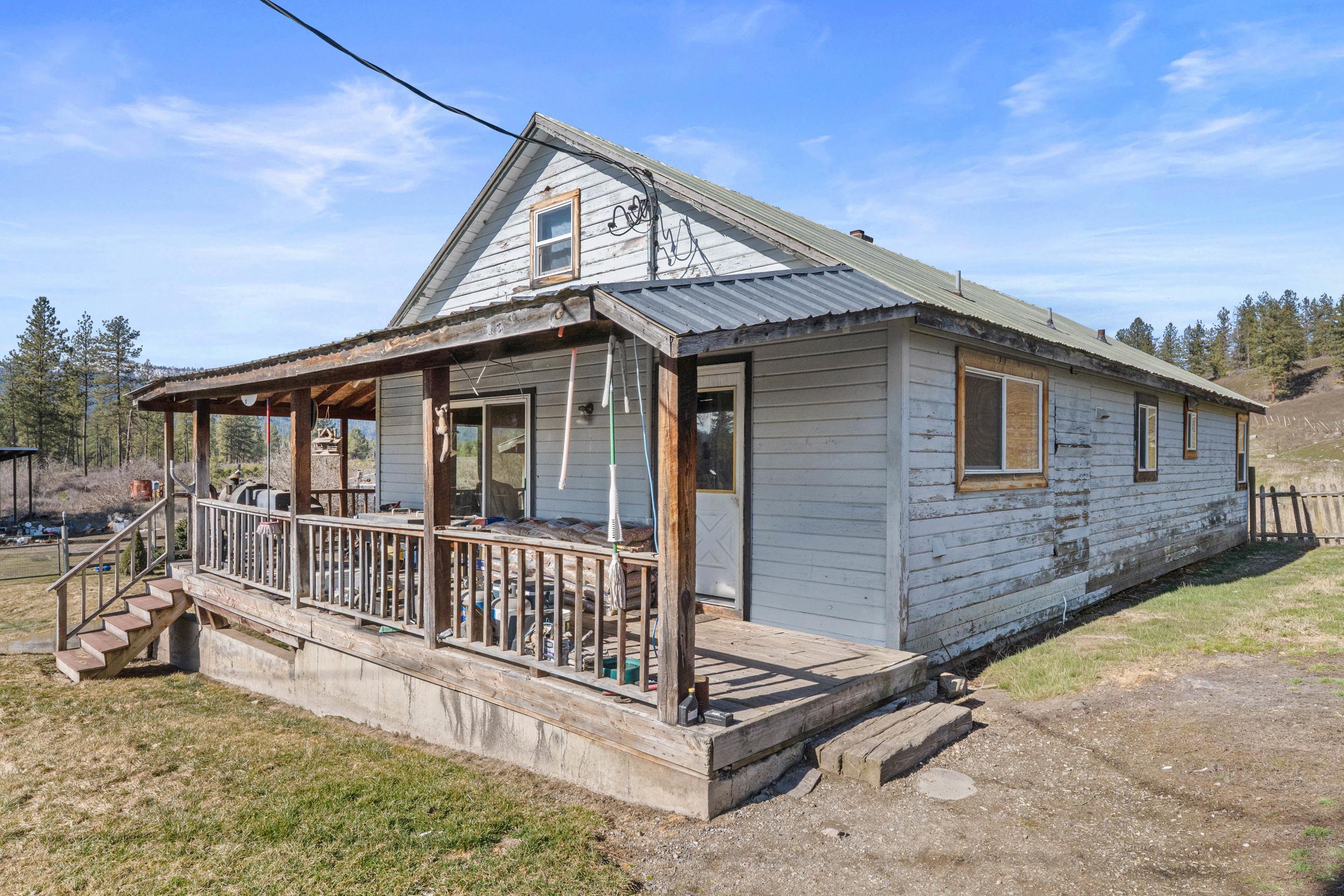 3031 Hall Creek Rd - Photo 6