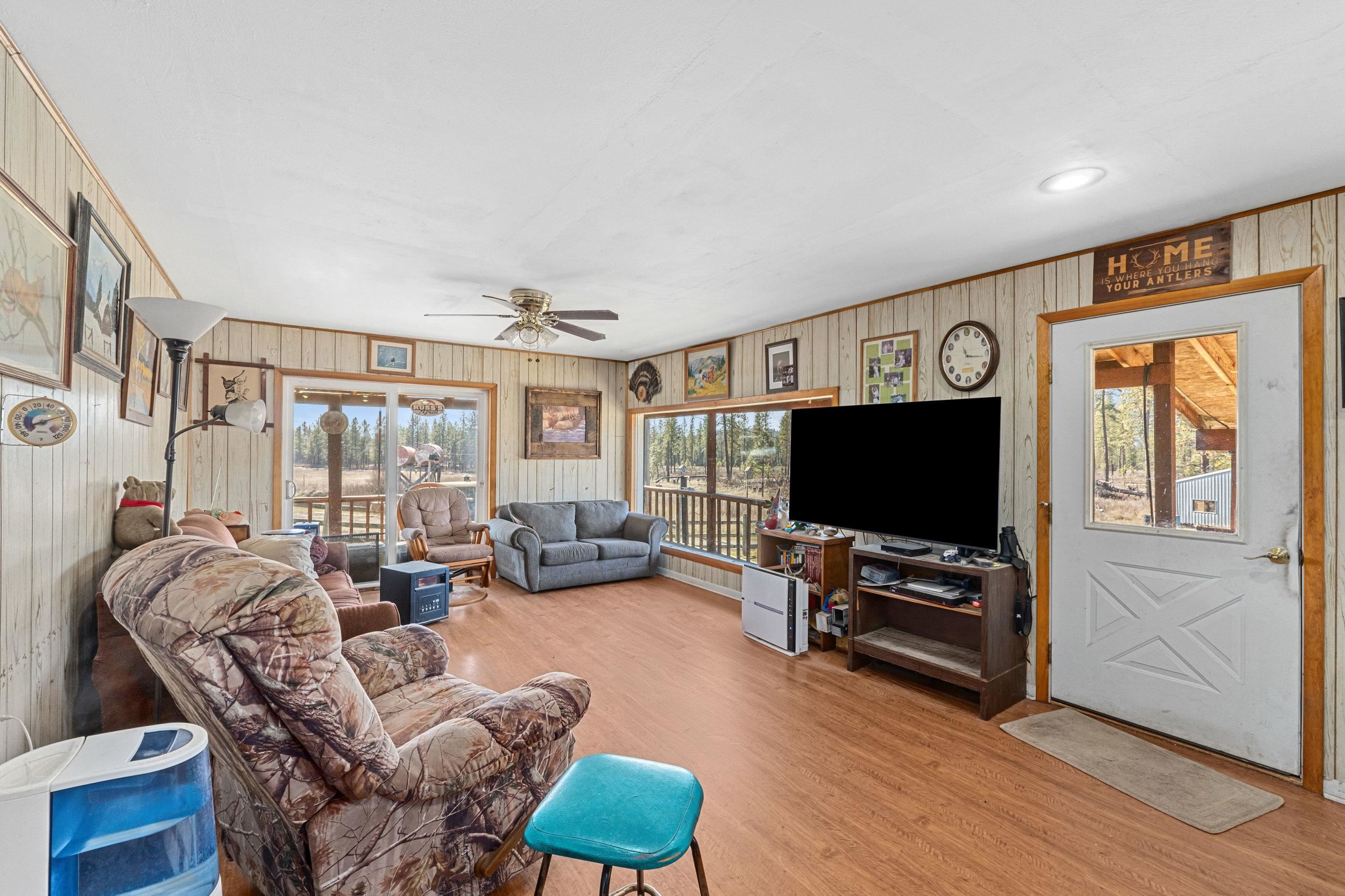 3031 Hall Creek Rd - Photo 7
