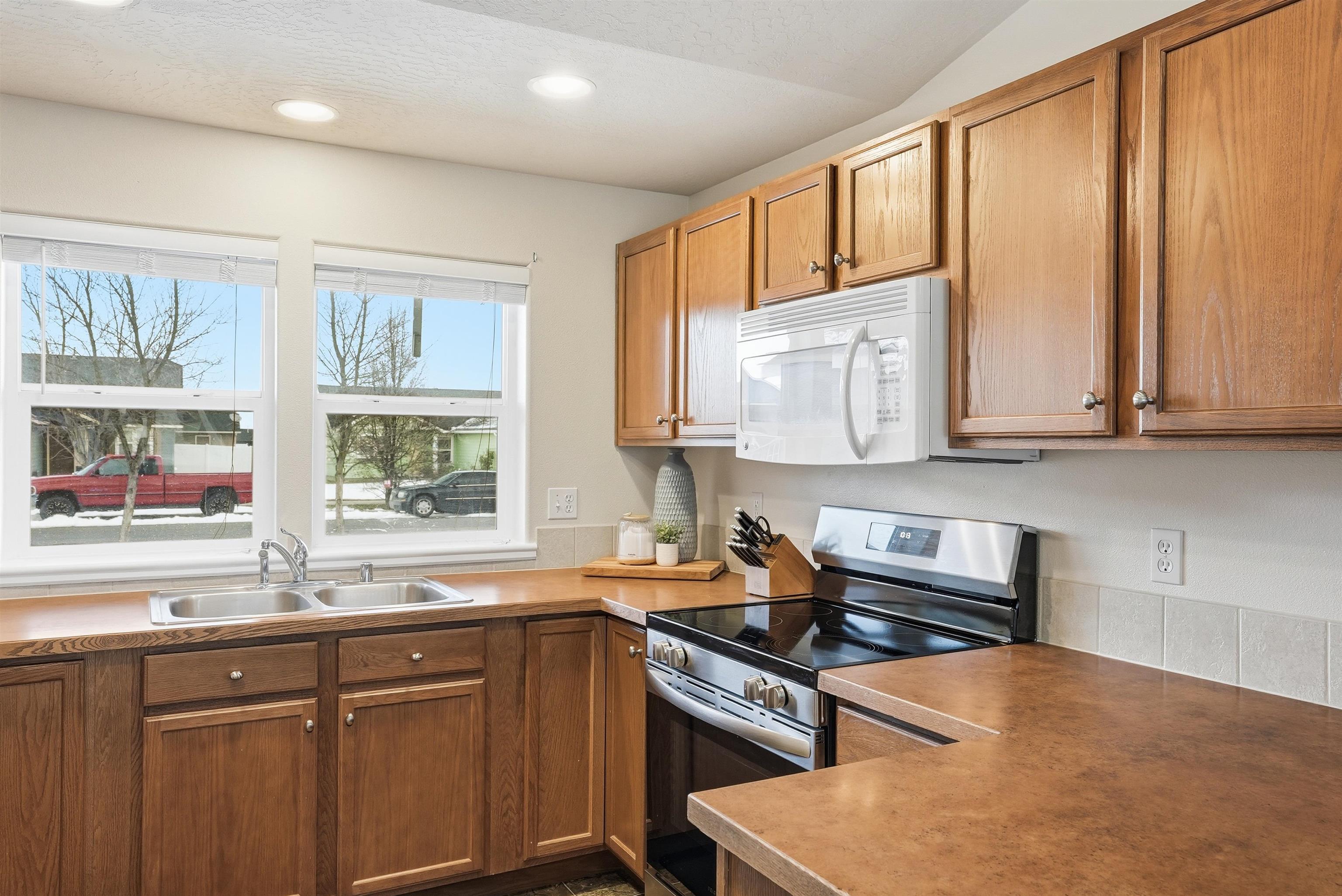 12411 W 2nd Ave - Photo 11