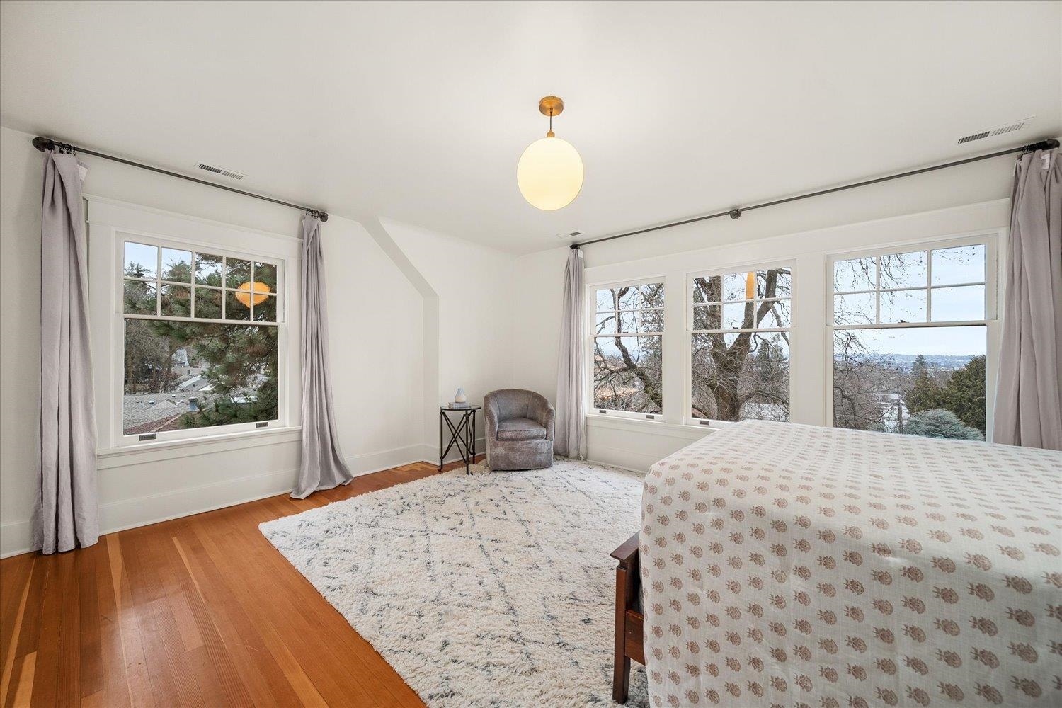520 E 11th Ave - Photo 16