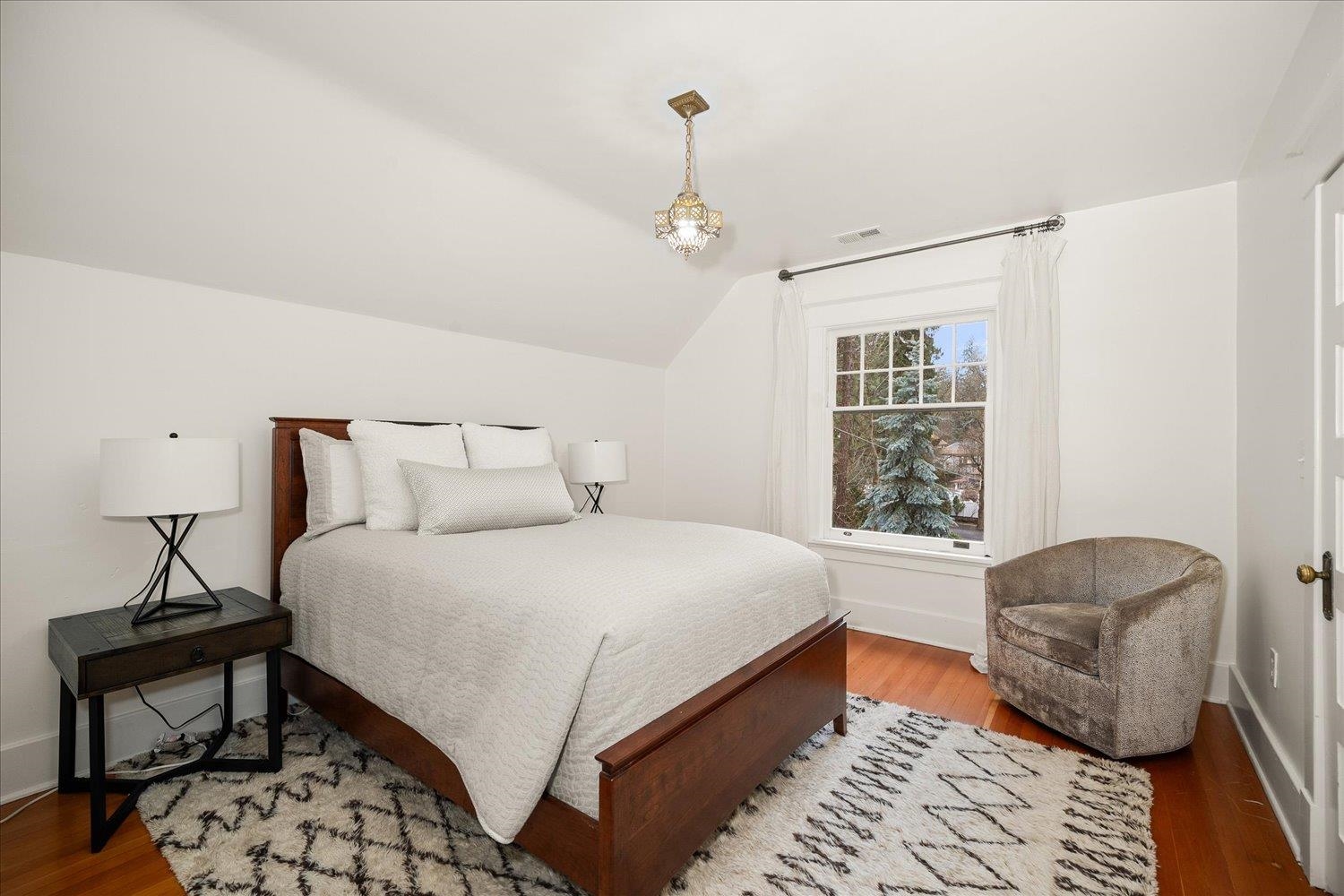 520 E 11th Ave - Photo 18