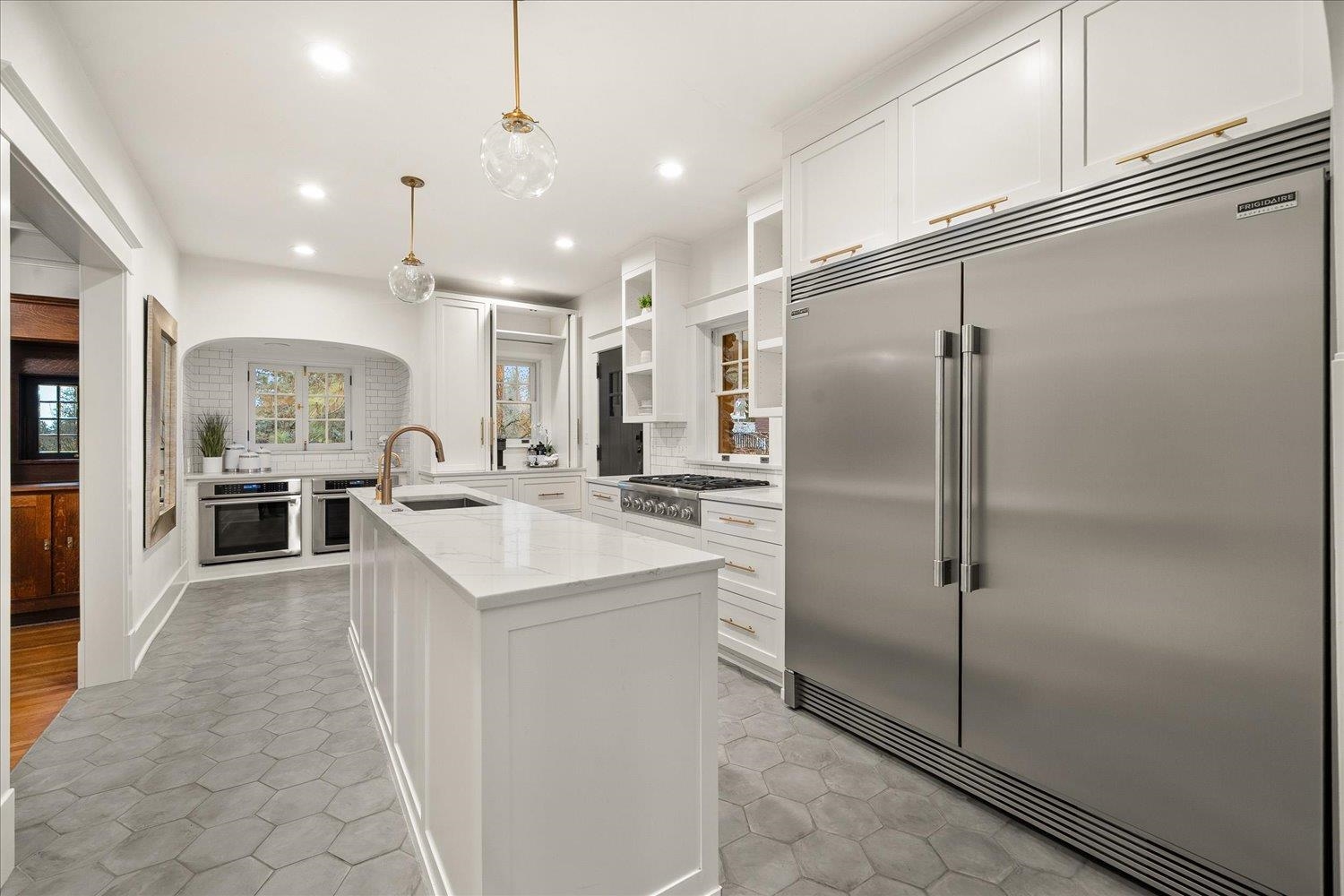 520 E 11th Ave - Photo 6