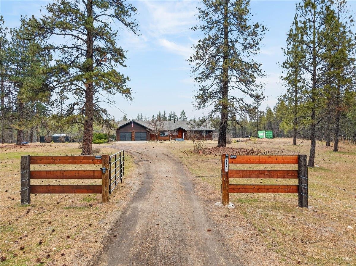 5323 E Quail Ln - Photo 2