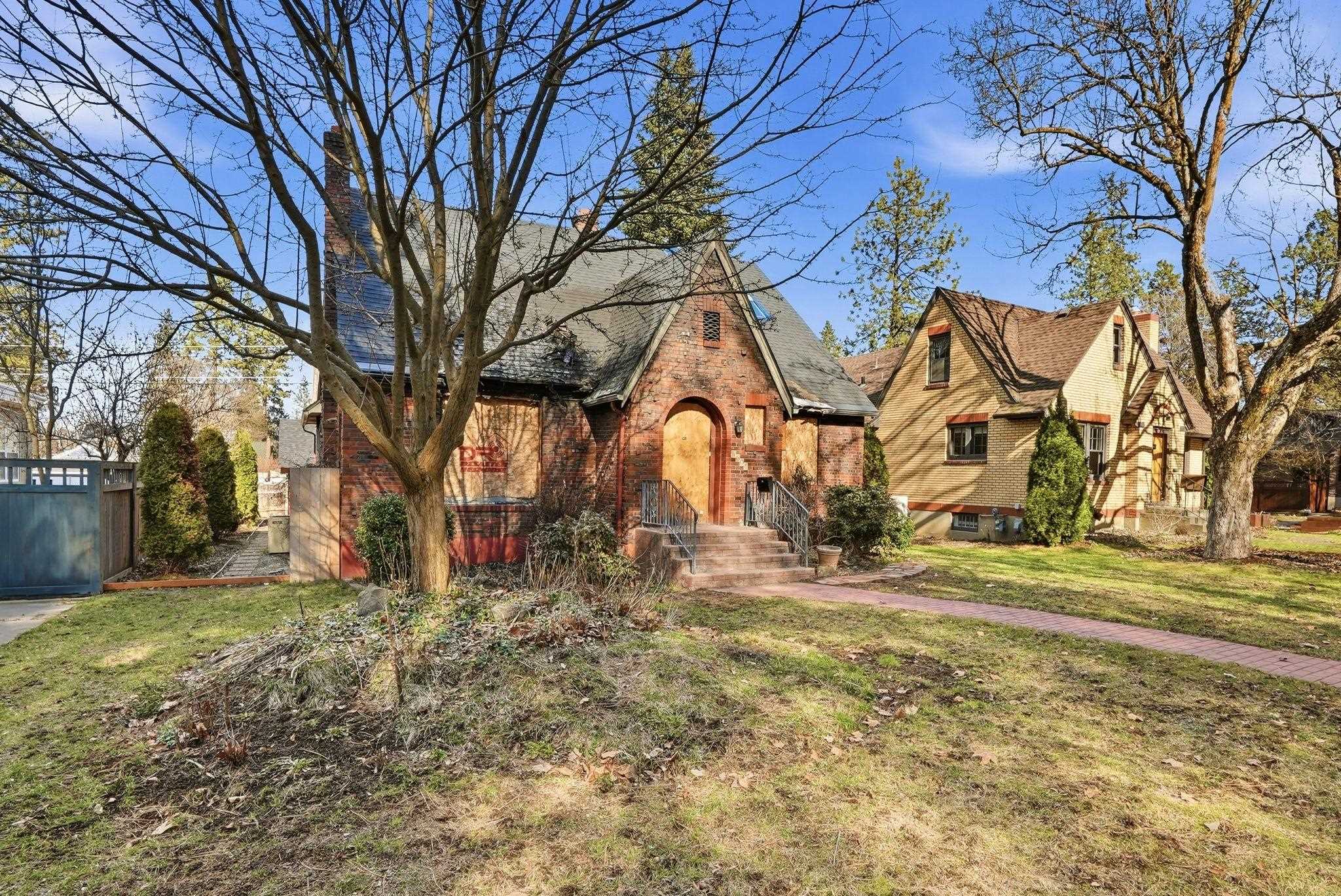 608 W 27th Ave - Photo 2