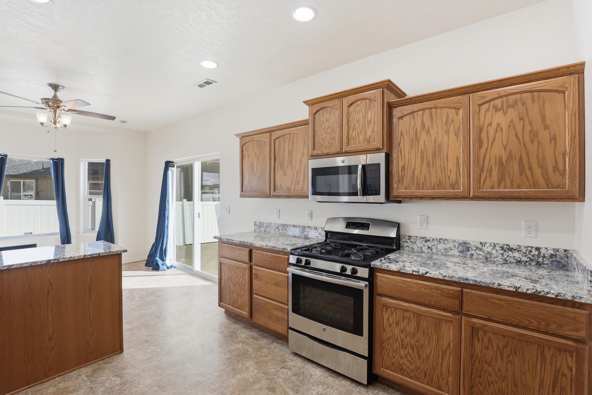 1005 S Oswald St - Photo 24