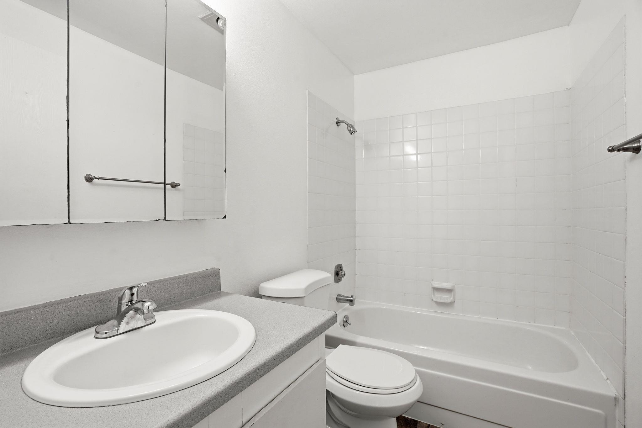 6121 E 6th Ave - Photo 12