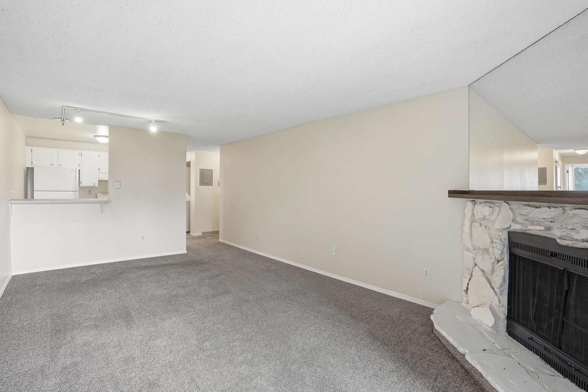 6121 E 6th Ave - Photo 4
