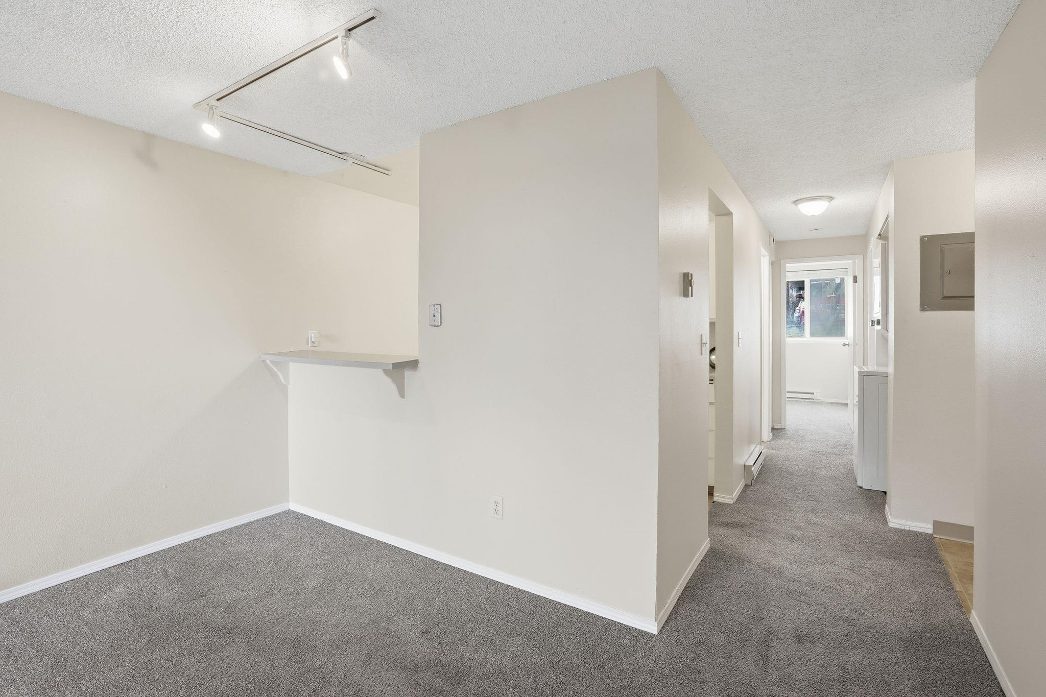 6121 E 6th Ave - Photo 5