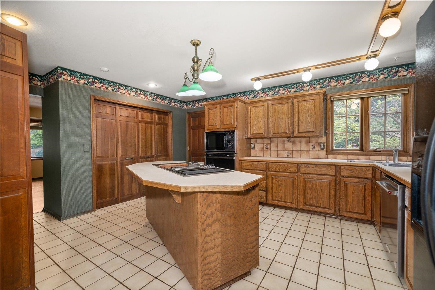 7706 E Woodview Dr - Photo 13