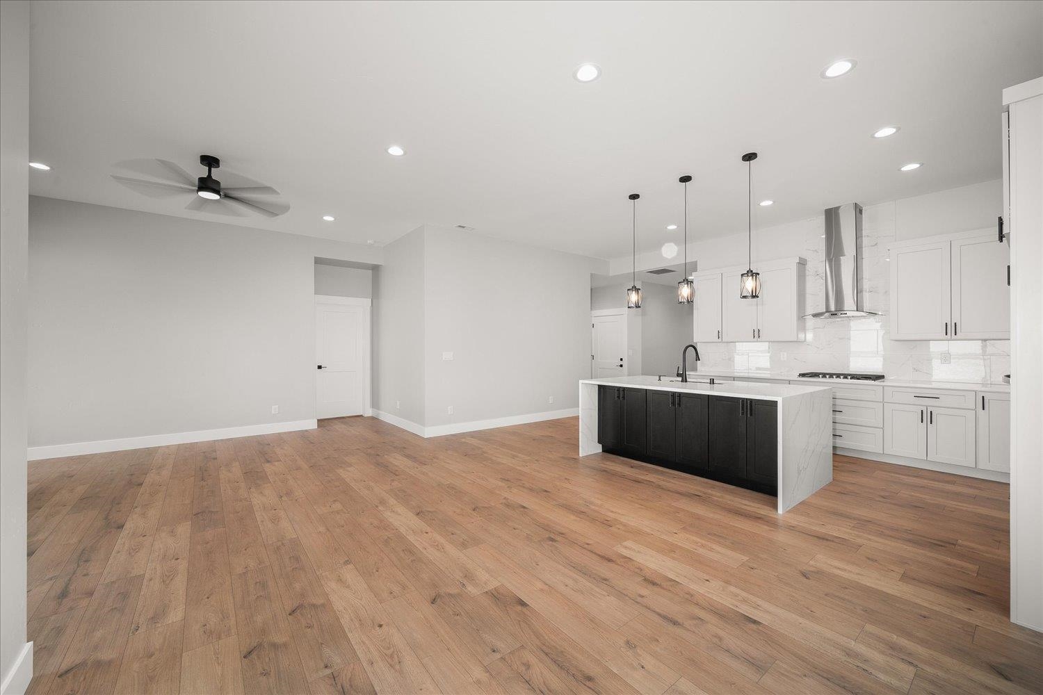 3137 E 36 Ave - Photo 14