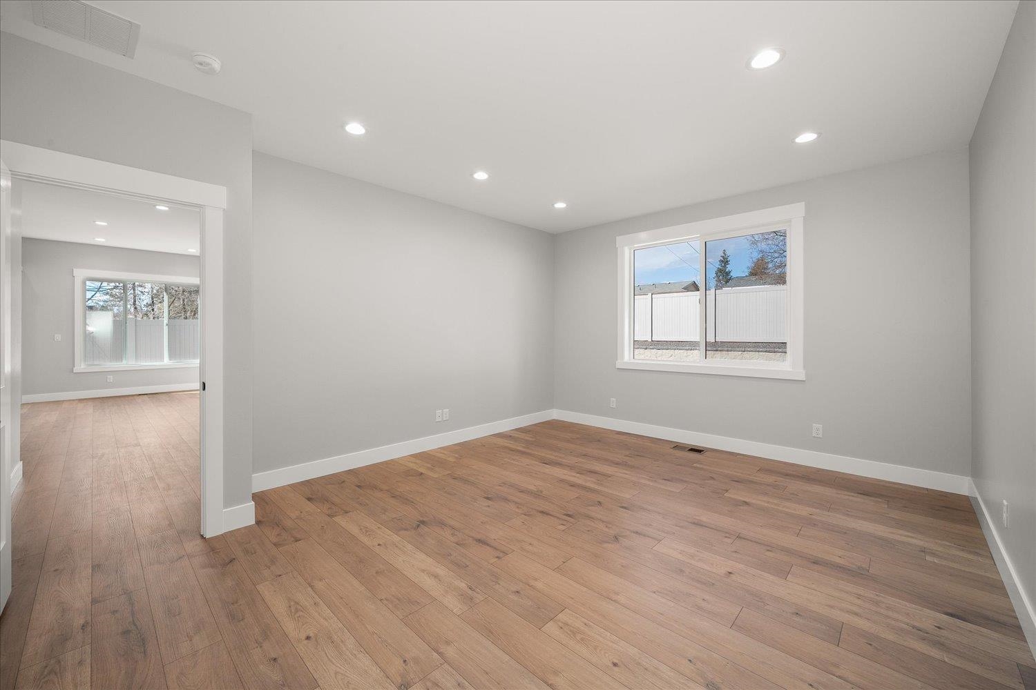 3137 E 36 Ave - Photo 20