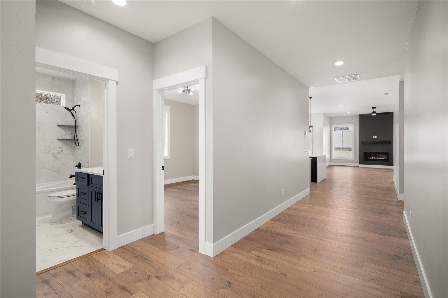 3137 E 36 Ave - Photo 5