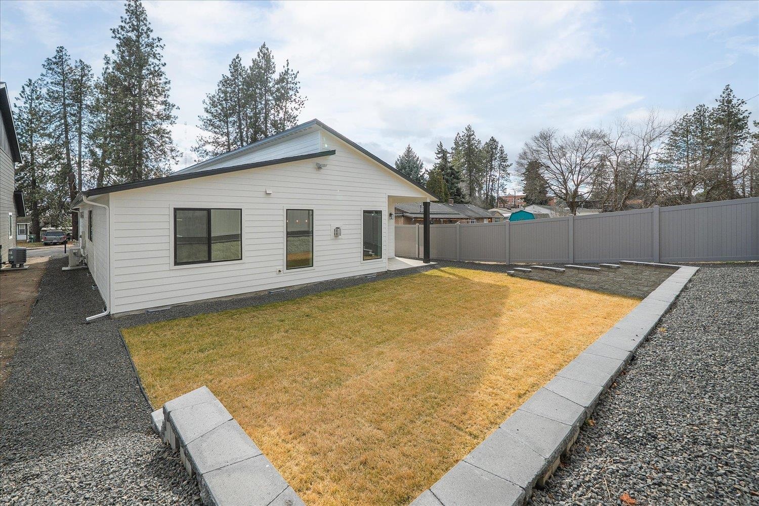 3137 E 36 Ave - Photo 43
