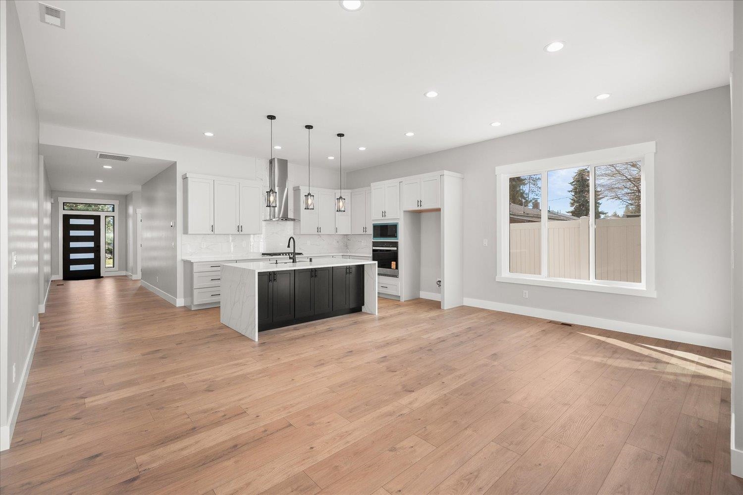 3137 E 36 Ave - Photo 6