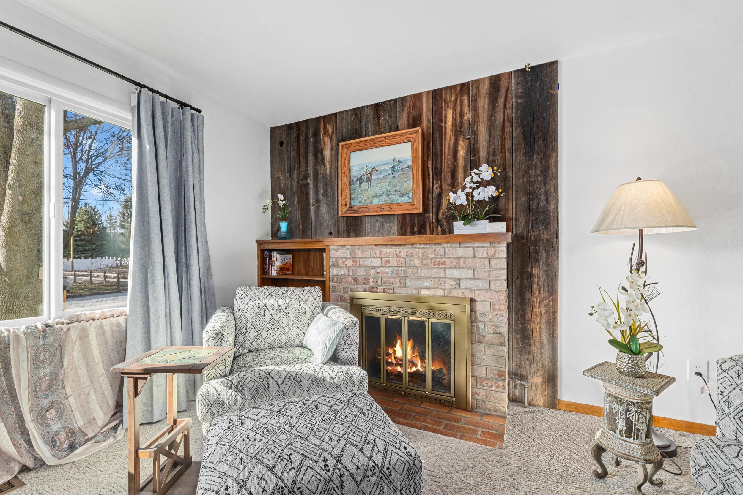 304 N 3rd E St - Photo 3