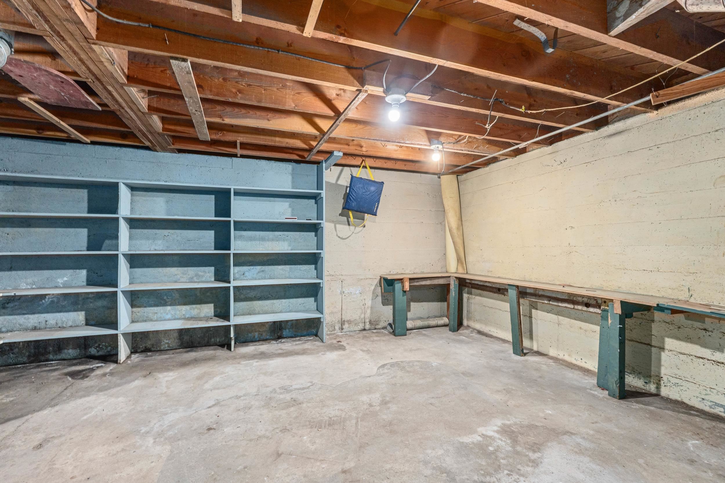 304 N 3rd E St - Photo 28