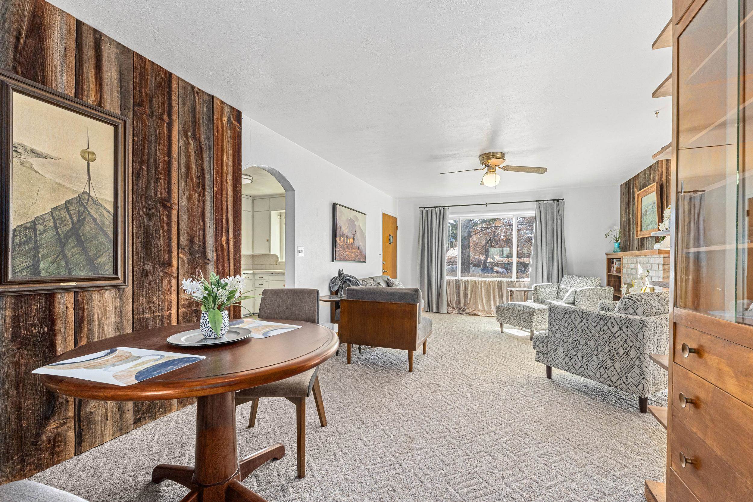 304 N 3rd E St - Photo 6