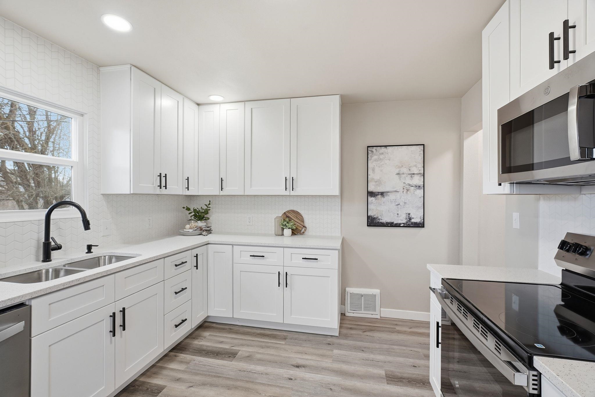 2104 W Mansfield Ct - Photo 12