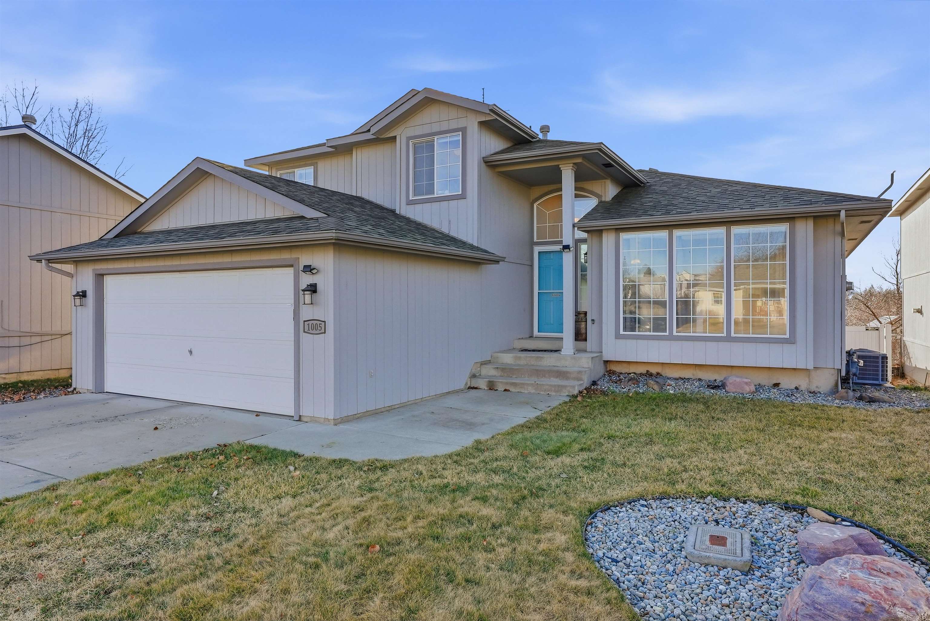 1005 N Stanley St - Photo 2