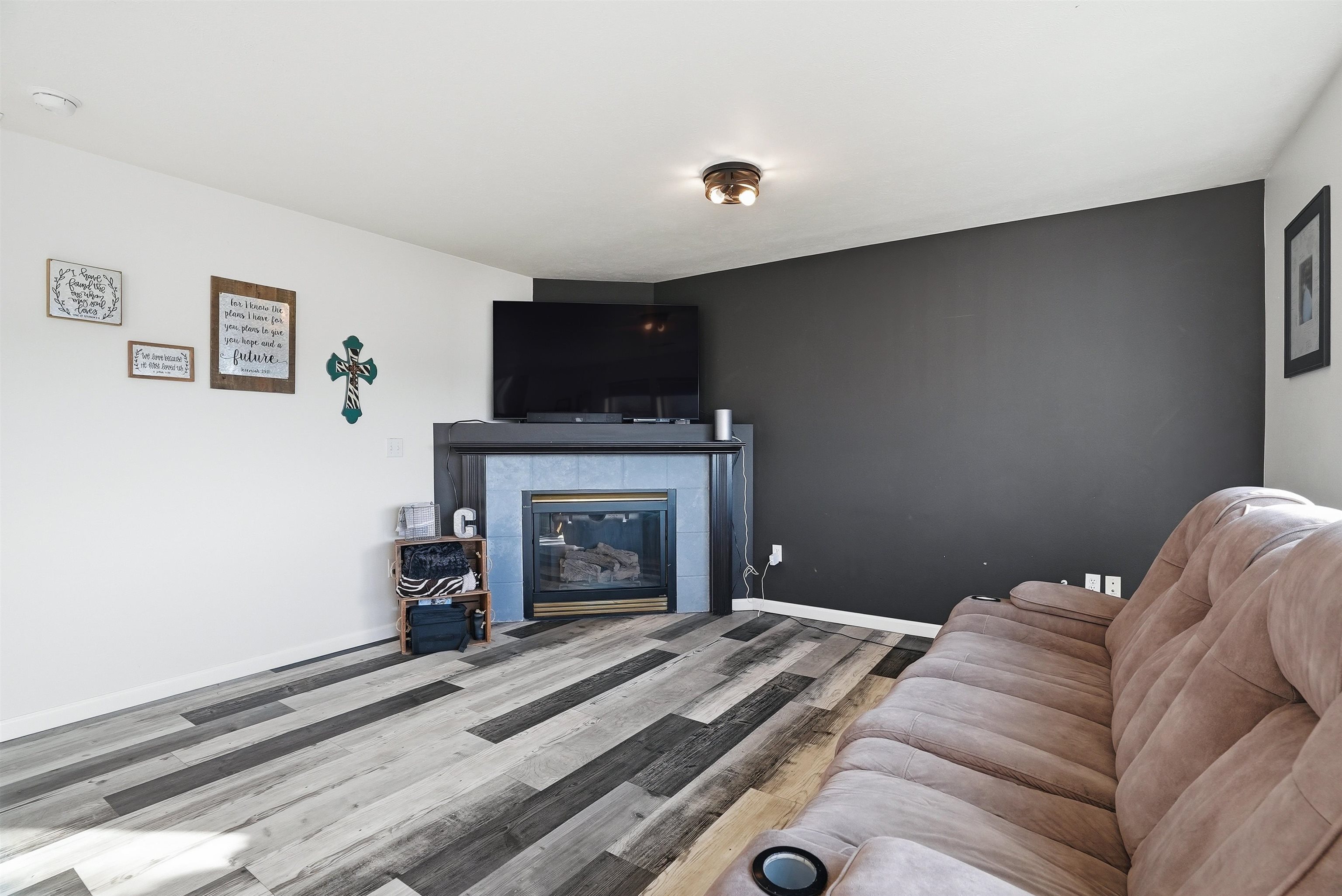 1005 N Stanley St - Photo 12