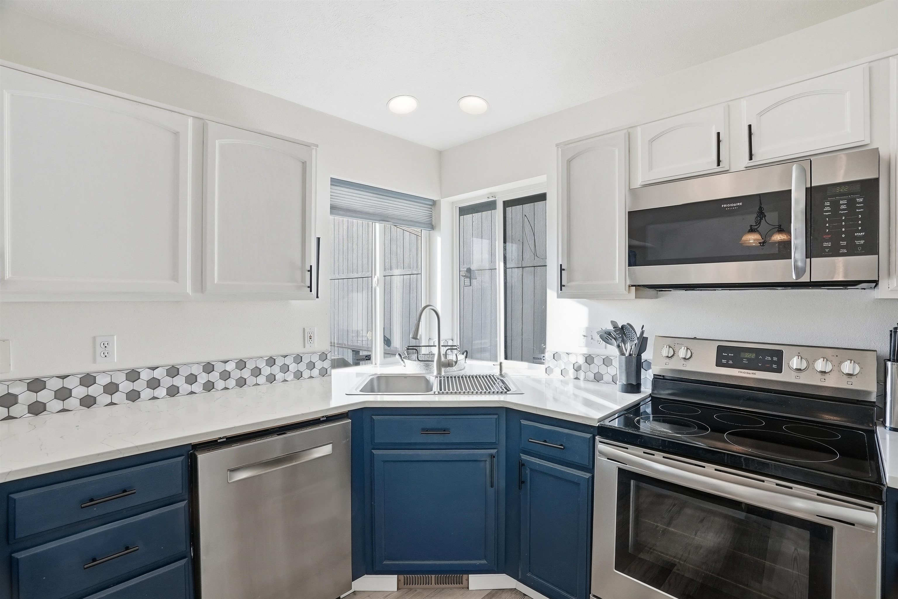 1005 N Stanley St - Photo 9