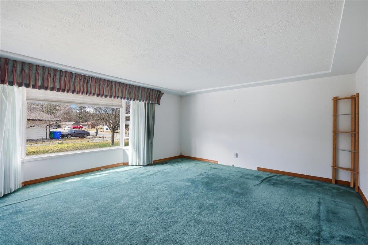 2912 S University Rd - Photo 9